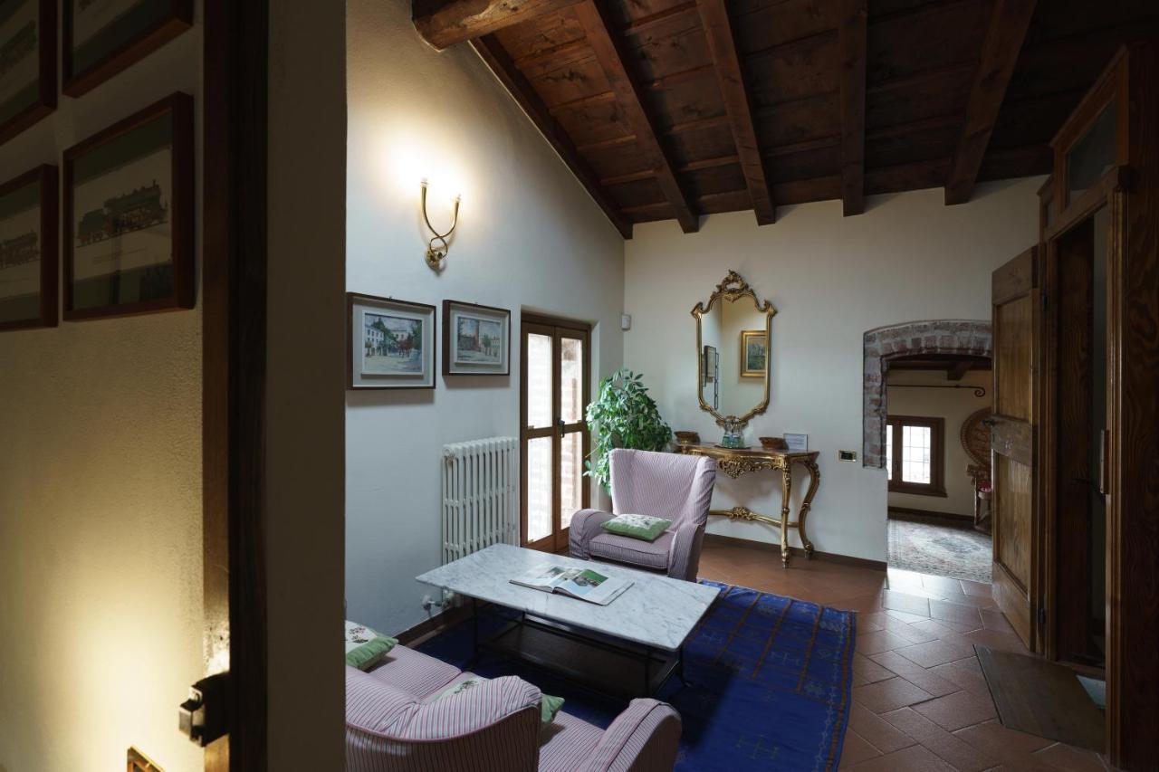 Bed and Breakfast Castello di Cernusco Lombardone Esterno foto