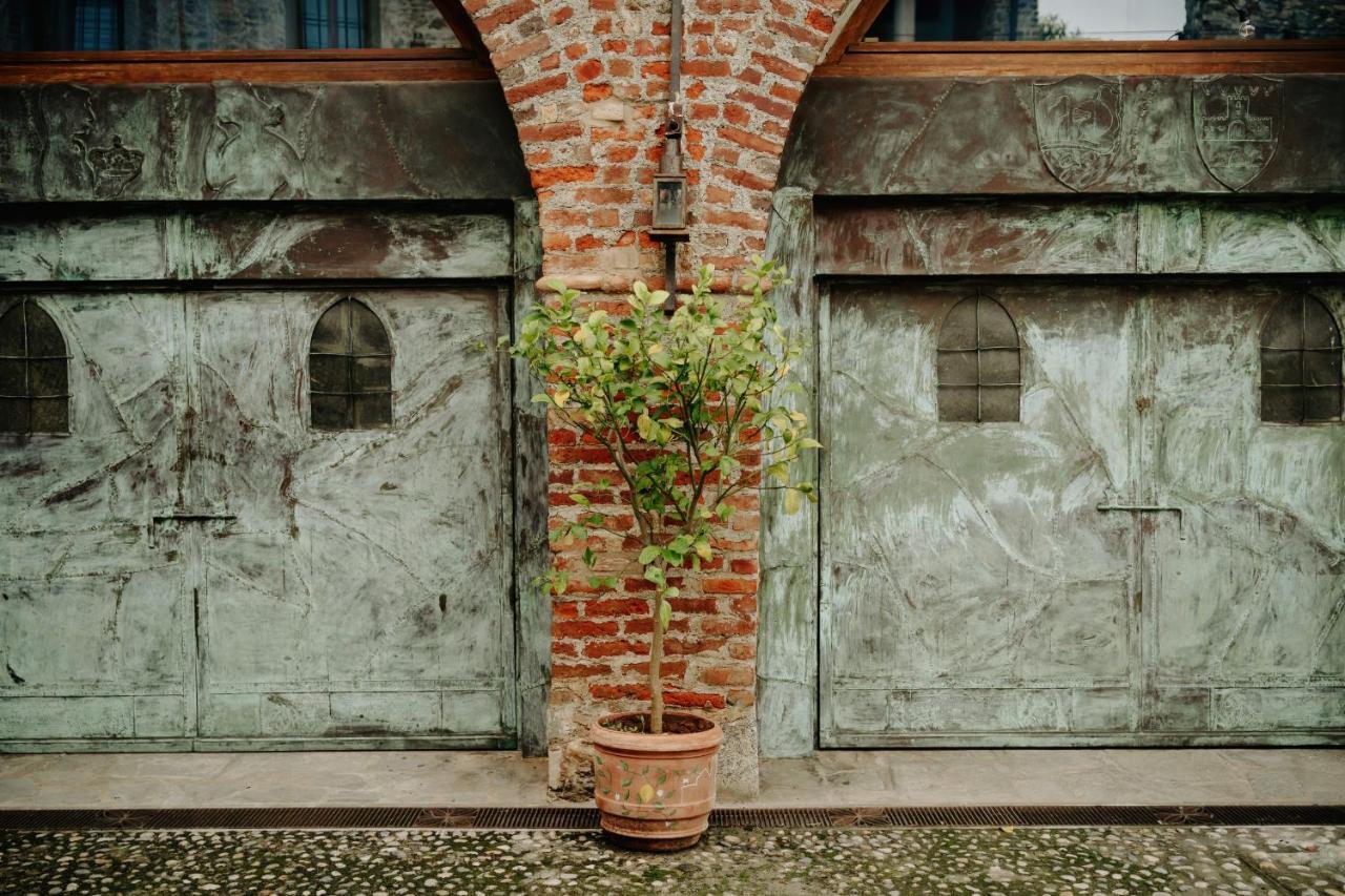 Bed and Breakfast Castello di Cernusco Lombardone Esterno foto