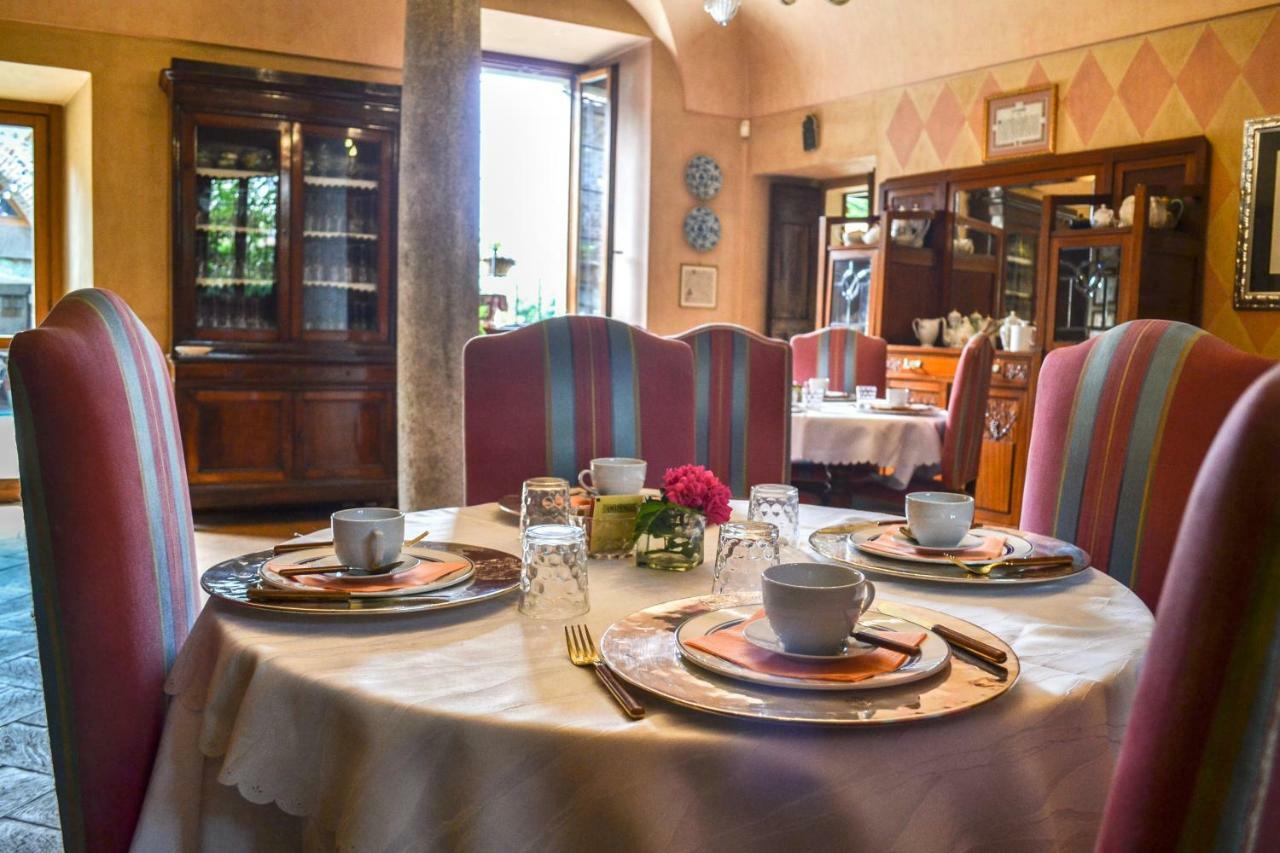 Bed and Breakfast Castello di Cernusco Lombardone Esterno foto